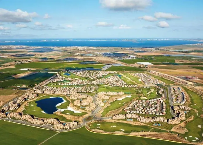 Spacious Luxe Apartment On Mar Menor Golf Resort With Padel, Fitness, Wellness Facilities